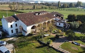 Bed And Breakfast Tenuta La Quercia Lgbt Friendly Place